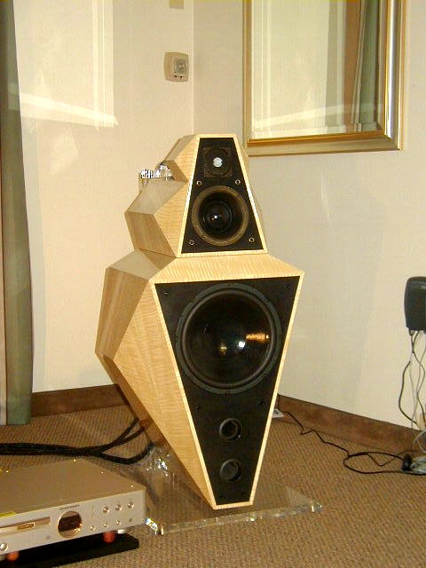 CES%202004%20Loudspeakers.jpg